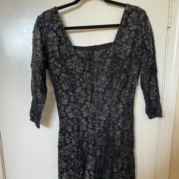 Womens formal dress - Picture 3 of 3